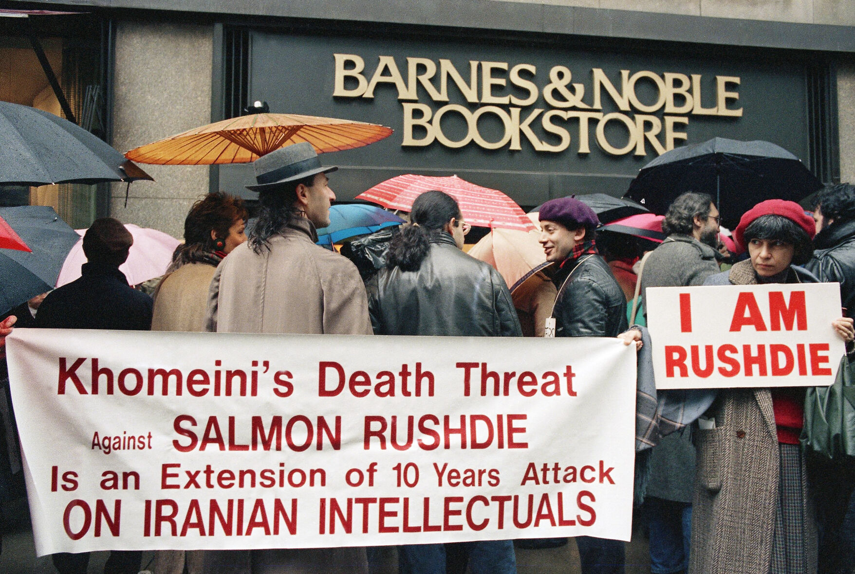 Protests US 1989 New York Book "Satanic Verses"